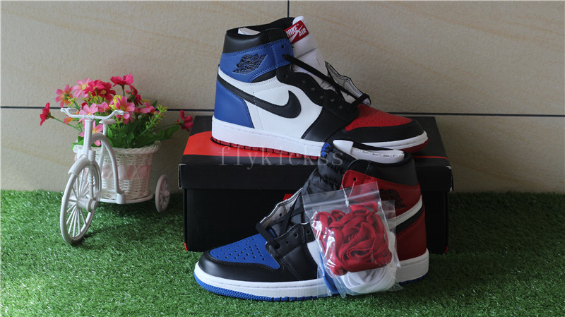 Air Jordan 1 Retro High OG Top 3